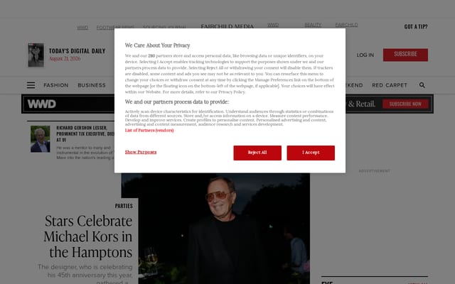 Screenshot of wwd.com